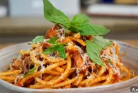 Bucatini all’Amatriciana Recipe: Classic Roman Tomato & Pancetta Sauce