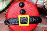 Santa Belt Cupcakes Recipe: Festive Holiday Cupcake Decorating Guide