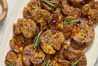 Crispy Smashed Potatoes with Garlic and Herbs