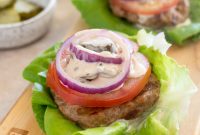 Juicy Grilled Turkey Burgers with Garlic and Herbs