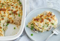 Creamy Tuna Noodle Casserole with Cheesy Golden Topping