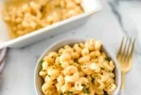 Creamy Velveeta Cheese Sauce Recipe for Dips and Macaroni