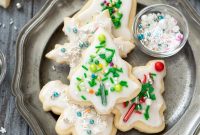 How to Make Soft Cut Out Christmas Sugar Cookies