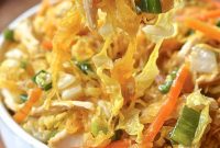 Spaghetti Squash Chow Mein Recipe for Low-Carb Stir-Fry