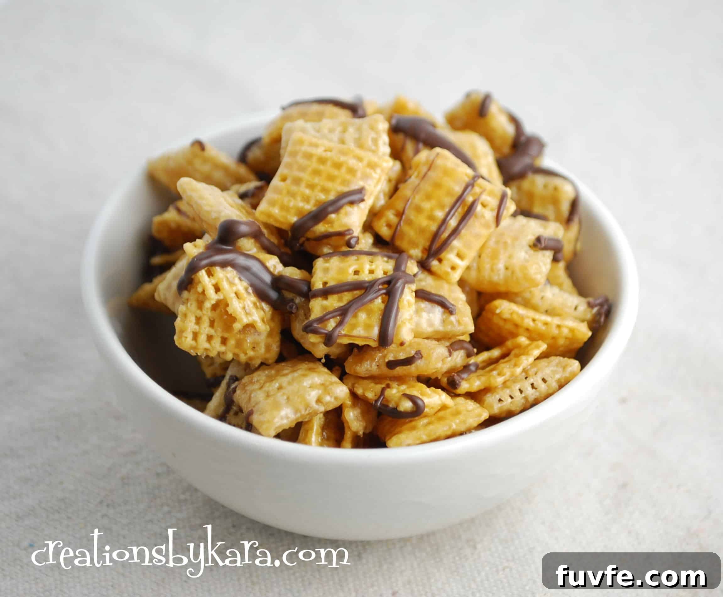chocolate caramel chex mix 005