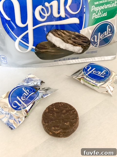 Nilla Wafer Hamburger Cookie Recipe: Classic Mini Sandwich Cookies 9 Place peppermint patty on top of lettuce