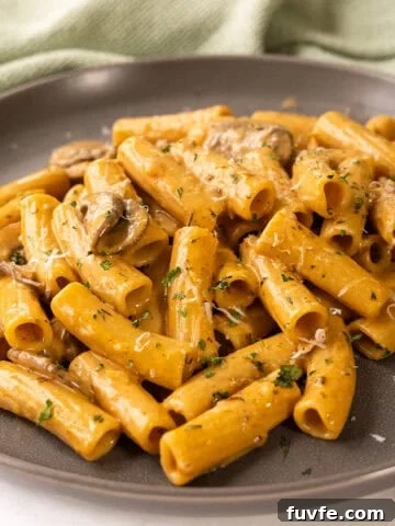Creamy Garlic Mushroom Pasta