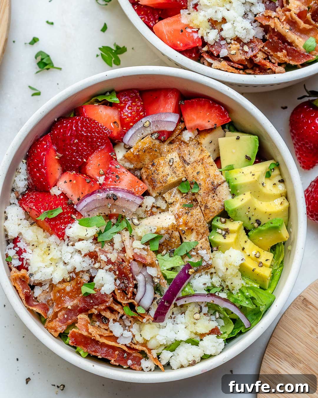 Strawberry Chicken Salad Bowls for Fresh, Colorful Meals 2 img 18469 1