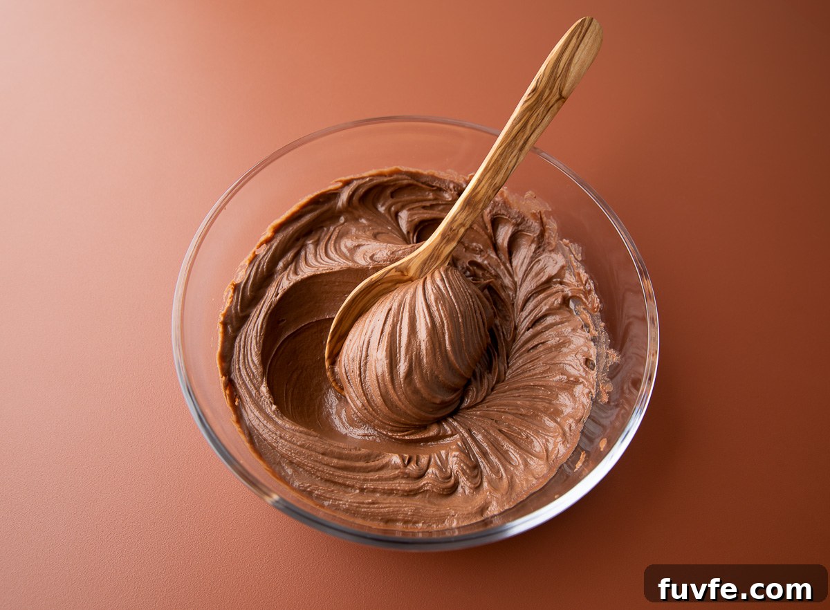 chocolate cookie cake icing