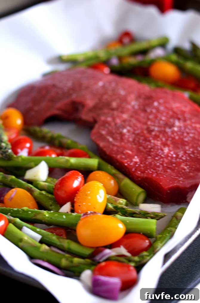 Warm Balsamic Steak and Vegetable Medley. Salad and meat lovers, unite! | hostthetoast.com