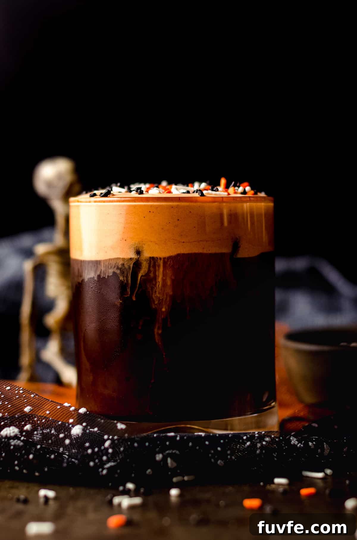 Iced Witches’ Brew Coffee: Spiced Cold Brew Recipe for Fall 2 cup of disney copycat cold witches brew coffee