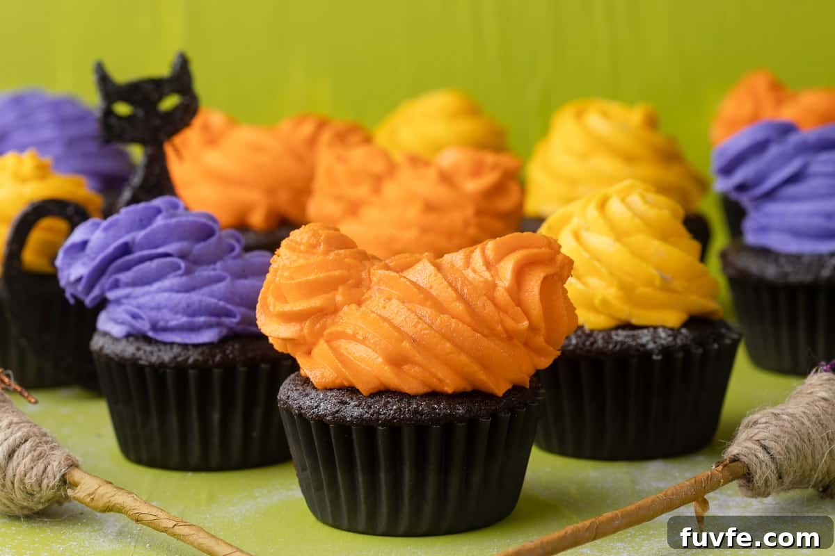 Iced Witches’ Brew Coffee: Spiced Cold Brew Recipe for Fall 11 hocus pocus cupcakes