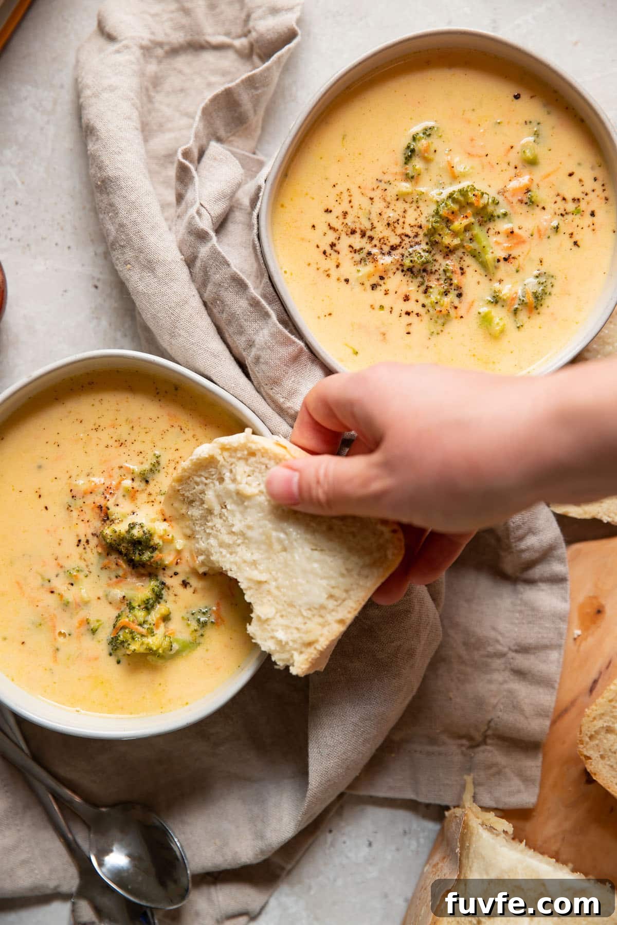 30-Minute Broccoli Cheddar Soup Recipe for Quick Comfort 9 bowls of broccoli cheese soup