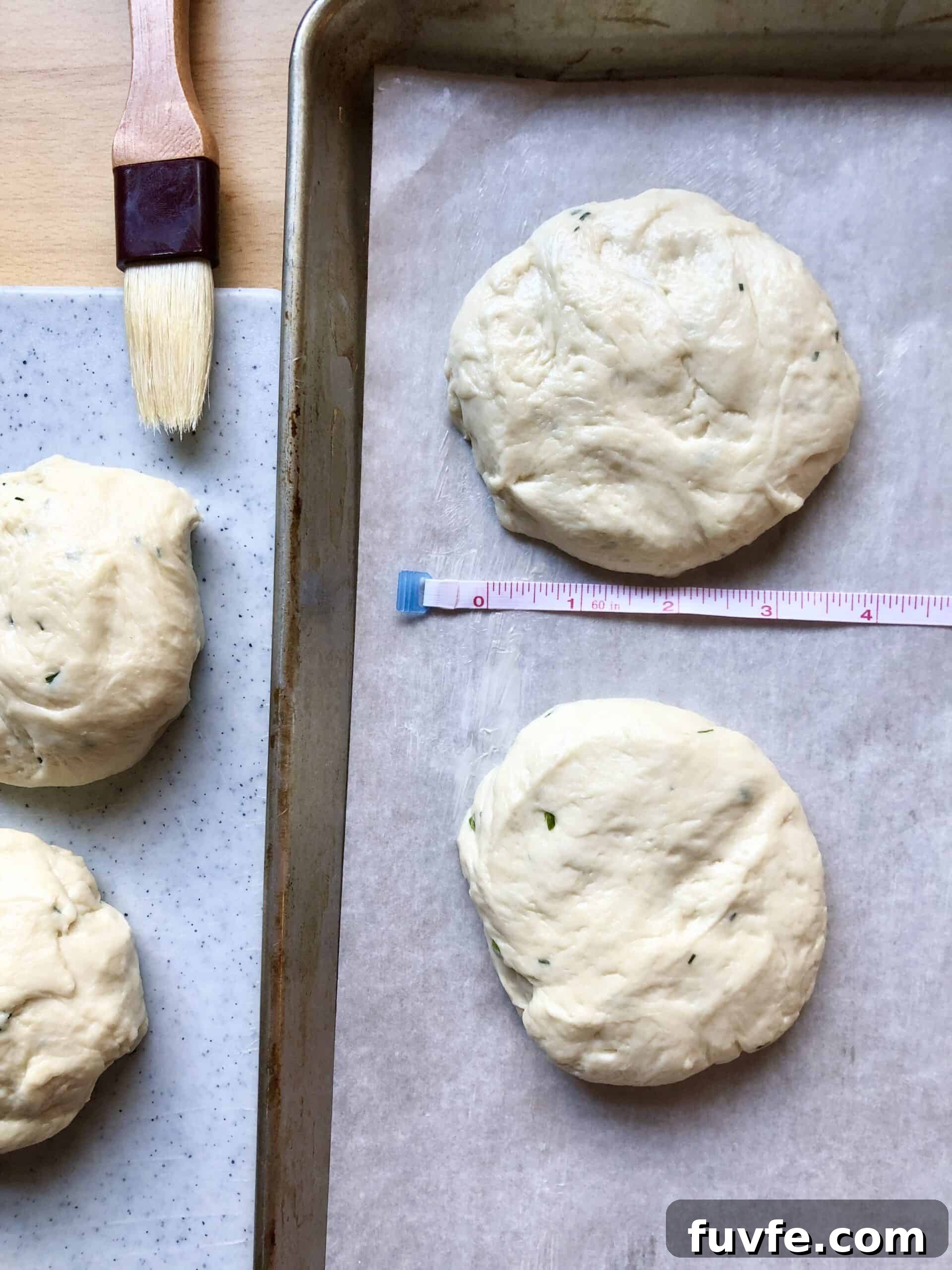 Sour Cream and Chive Potato Dinner Rolls 8 sour cream & chive potato rolls