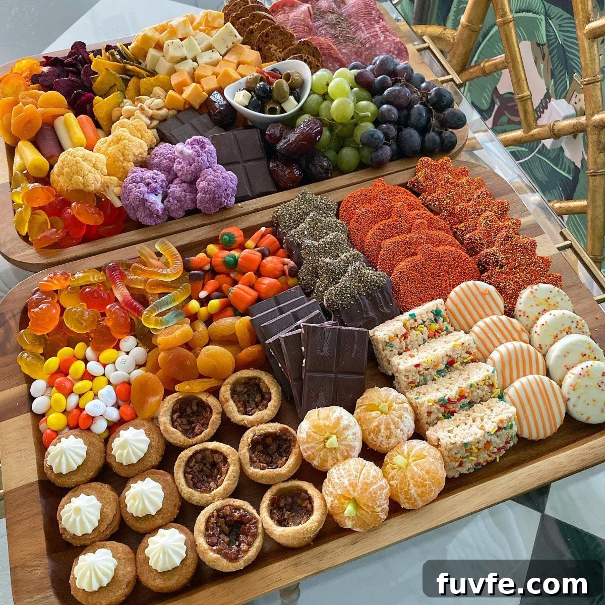27 Gorgeous Thanksgiving Charcuterie Board Ideas for Entertaining 7 5. Sweet and Savory Twin Boards