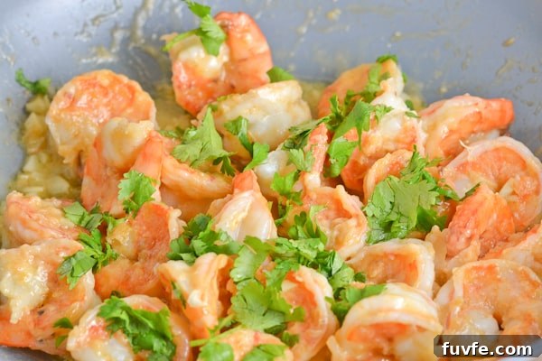 Hawaiian-Style Garlic Shrimp Recipe: Garlic Shrimp from Oahu 3 Hawaiian Garlic Shrimp