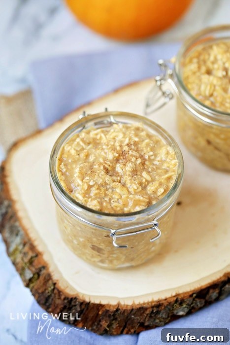 Pumpkin Pie Overnight Oats Recipe for Fall Breakfast 5 pumpkin spice overnight oats in mason jar