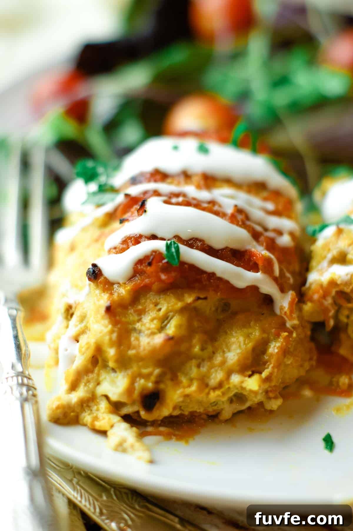 Quick No-Fuss Cabbage Roll Skillet for Busy Weeknights 5 close up of lazy cabbage roll with sour cream drizzle