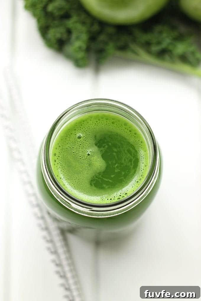 Don't have a juicer? No problem! Here's a step-by-step tutorial on how to make green juice in your blender!