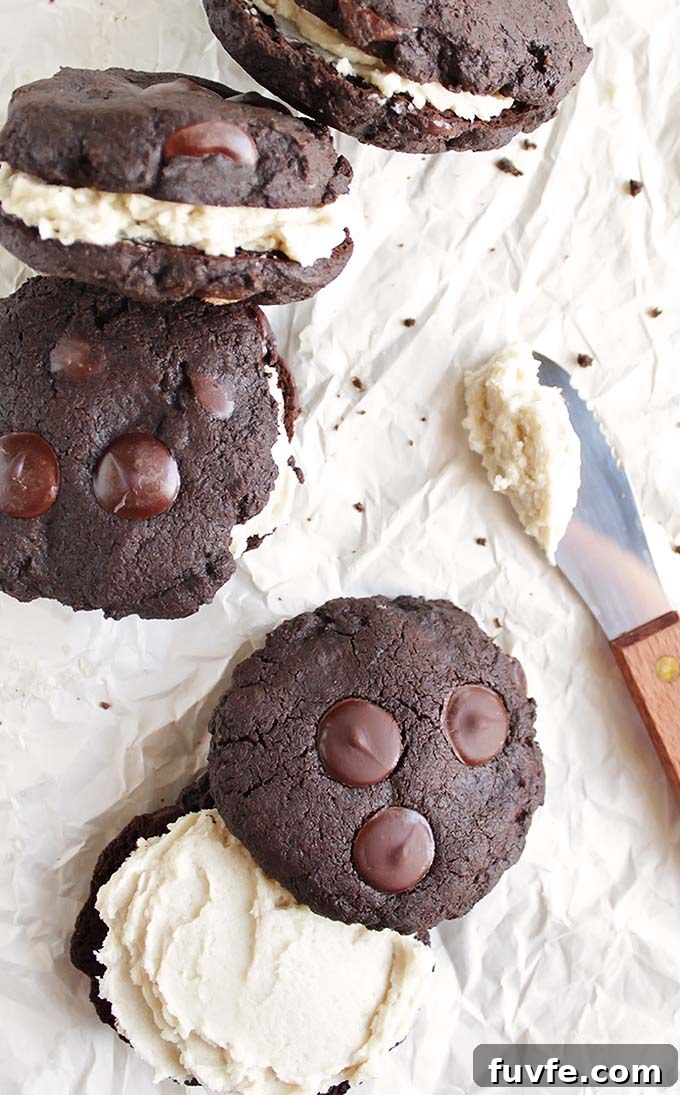 Homemade Gluten Free Oreos - This recipe is made with wholesome ingredients! Soft chocolate cookies filled with rich, creamy frosting. Perfect for holiday baking! Dairy Free/Refined Sugar Free/Gluten Free | robustrecipes.com