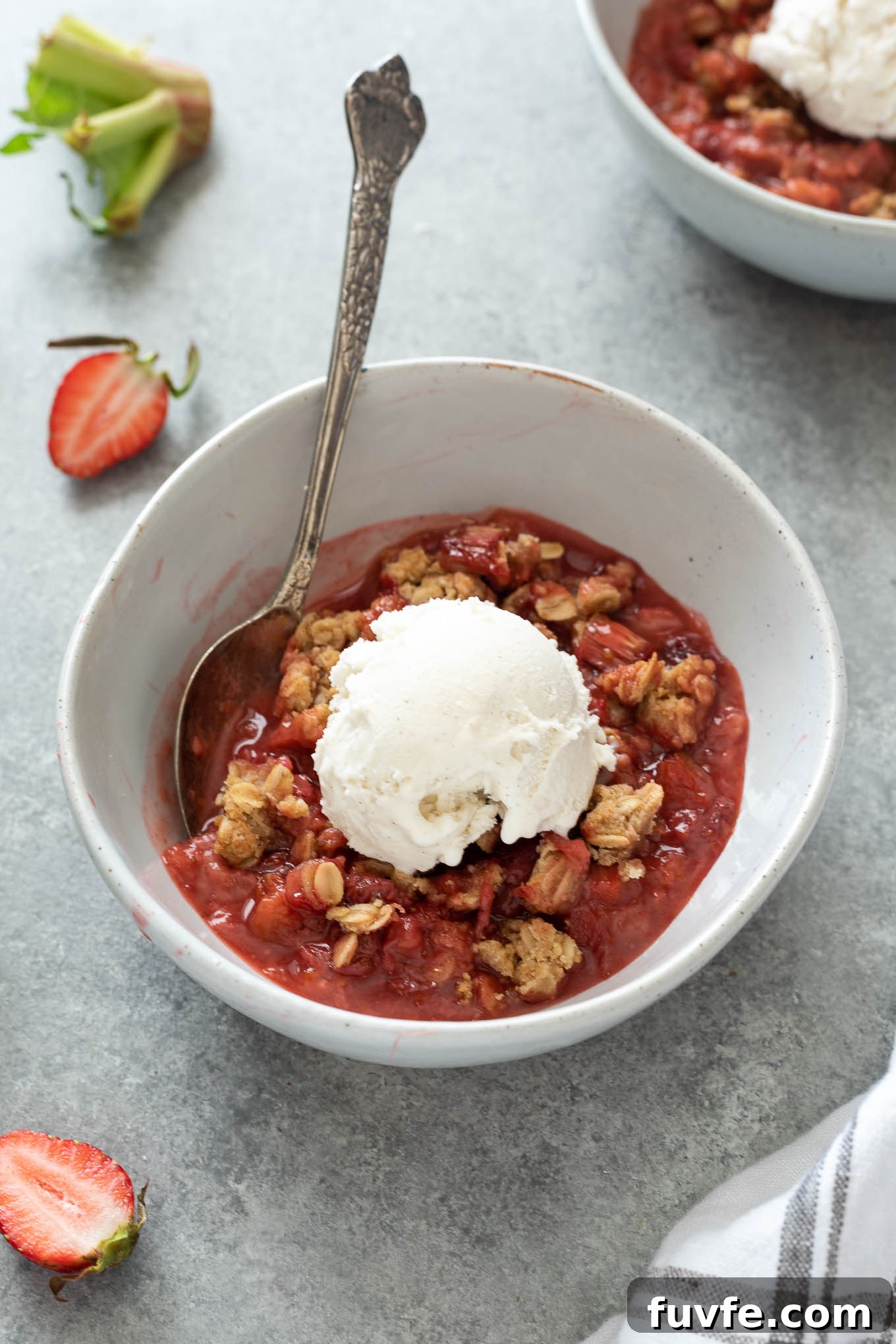 Strawberry rhubarb crisp