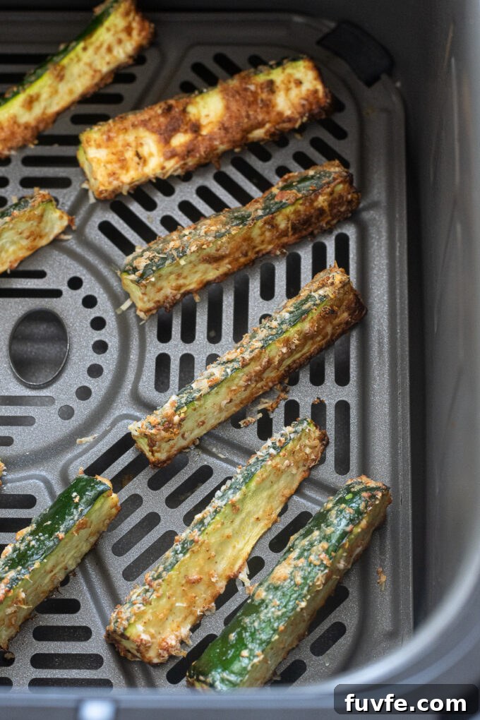 Crispy Air Fryer Zucchini Fries 9 Crispy zucchini fries in the air fryer.