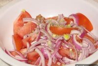 Authentic Greek Tomato Salad (Ntomatosalata) Recipe